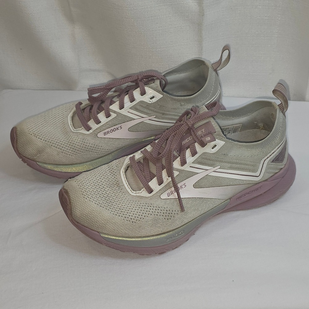 Brooks Ricochet 3 Womens Running Shoes Grey Mauve 1203481B159 Size 7